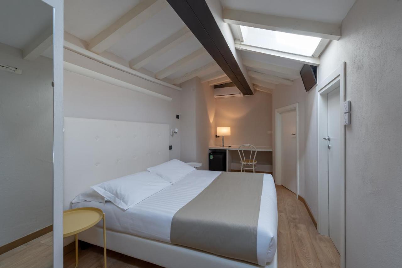 Residenza Accademia Hotel Мантова Екстериор снимка