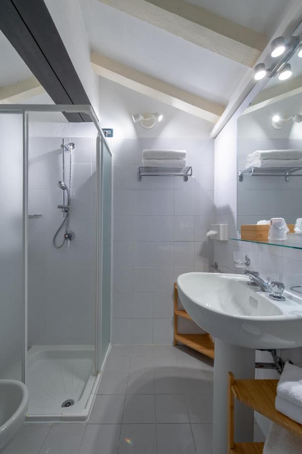 Residenza Accademia Hotel Мантова Екстериор снимка