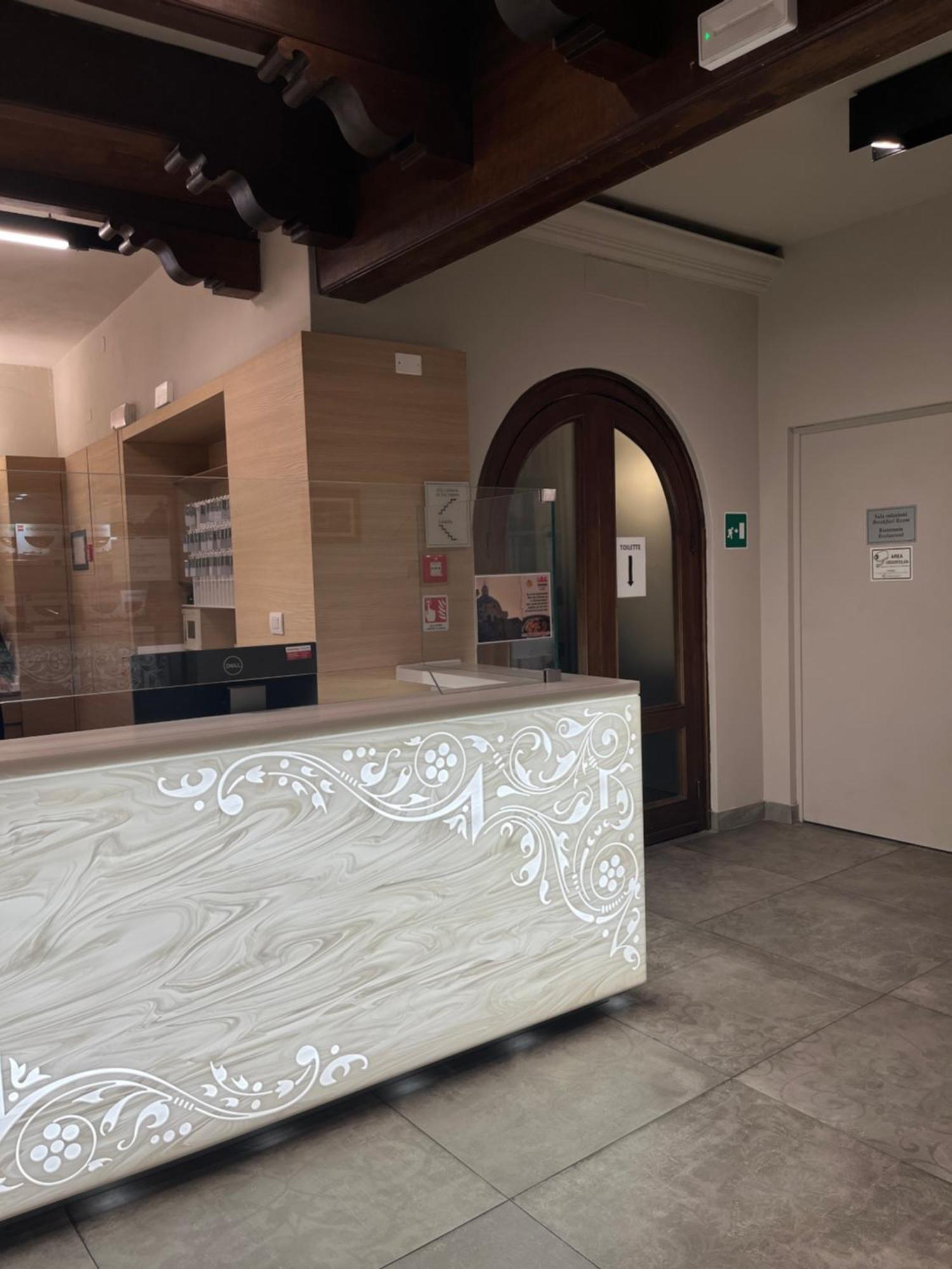 Residenza Accademia Hotel Мантова Екстериор снимка