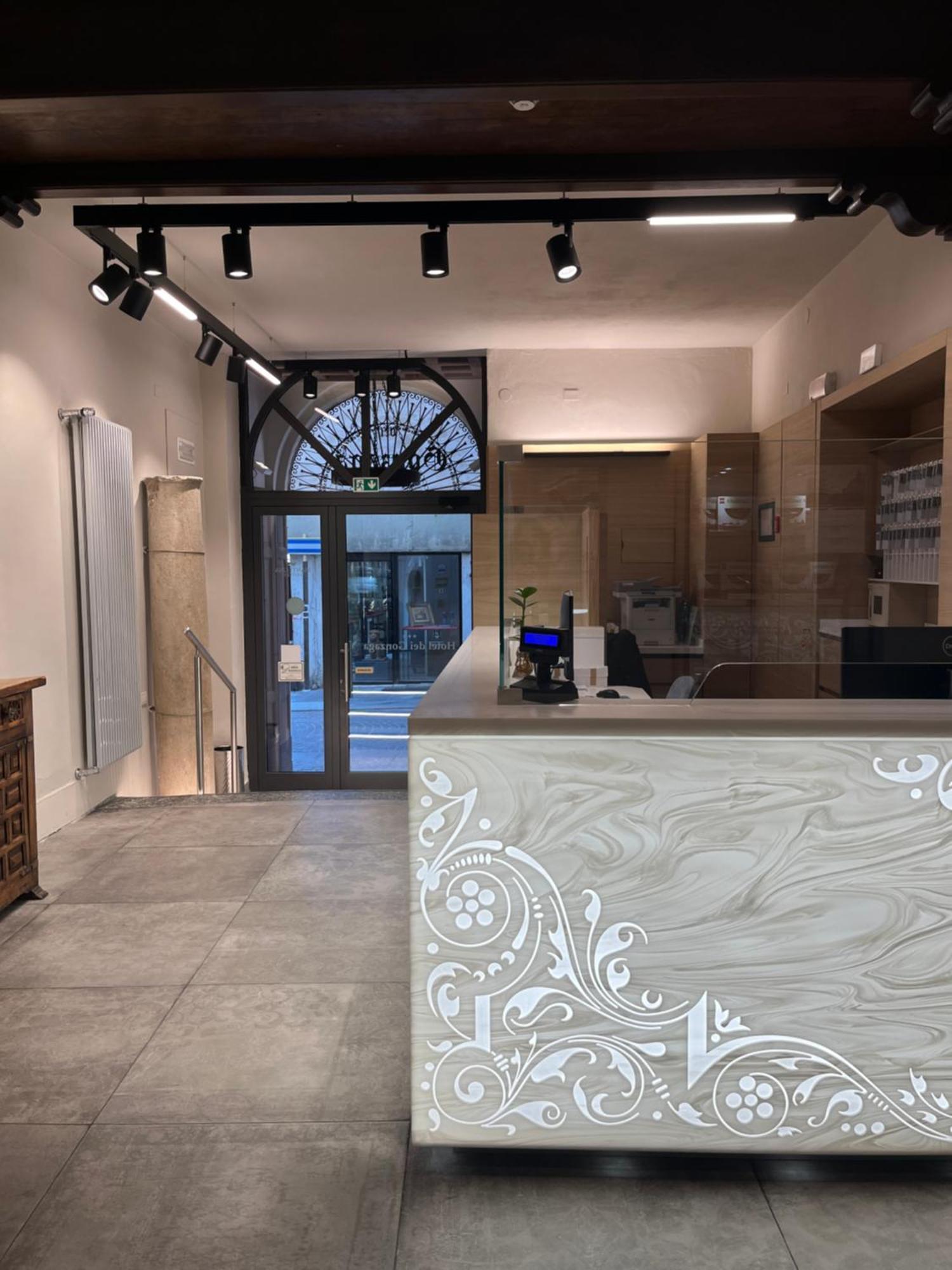 Residenza Accademia Hotel Мантова Екстериор снимка