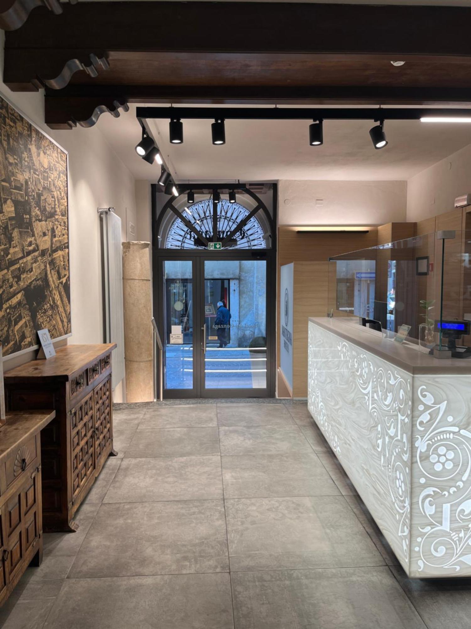 Residenza Accademia Hotel Мантова Екстериор снимка