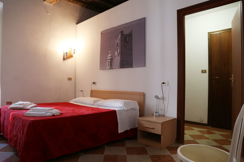 Residenza Accademia Hotel Мантова Екстериор снимка
