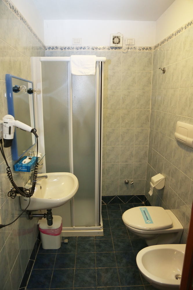Residenza Accademia Hotel Мантова Екстериор снимка