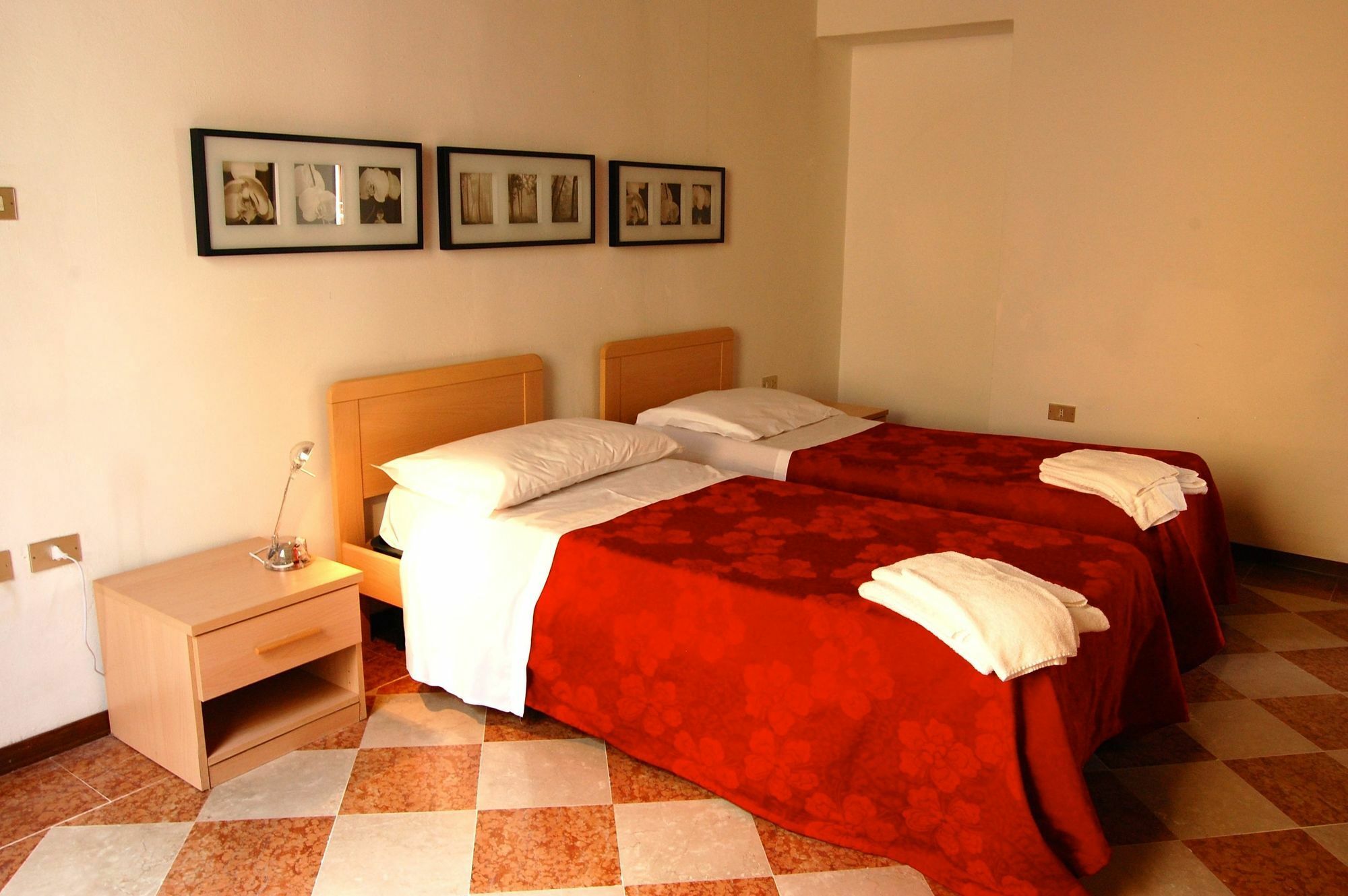 Residenza Accademia Hotel Мантова Екстериор снимка
